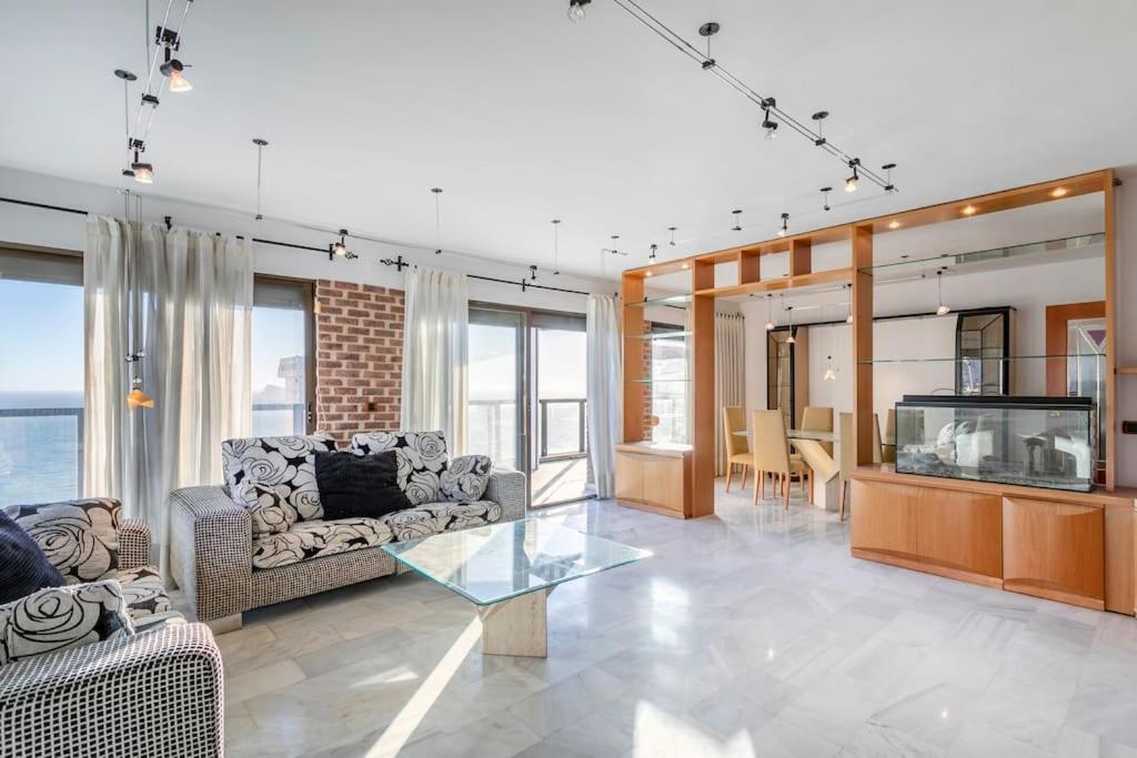 Atico Con Gran Terraza Apartman Benidorm Kültér fotó