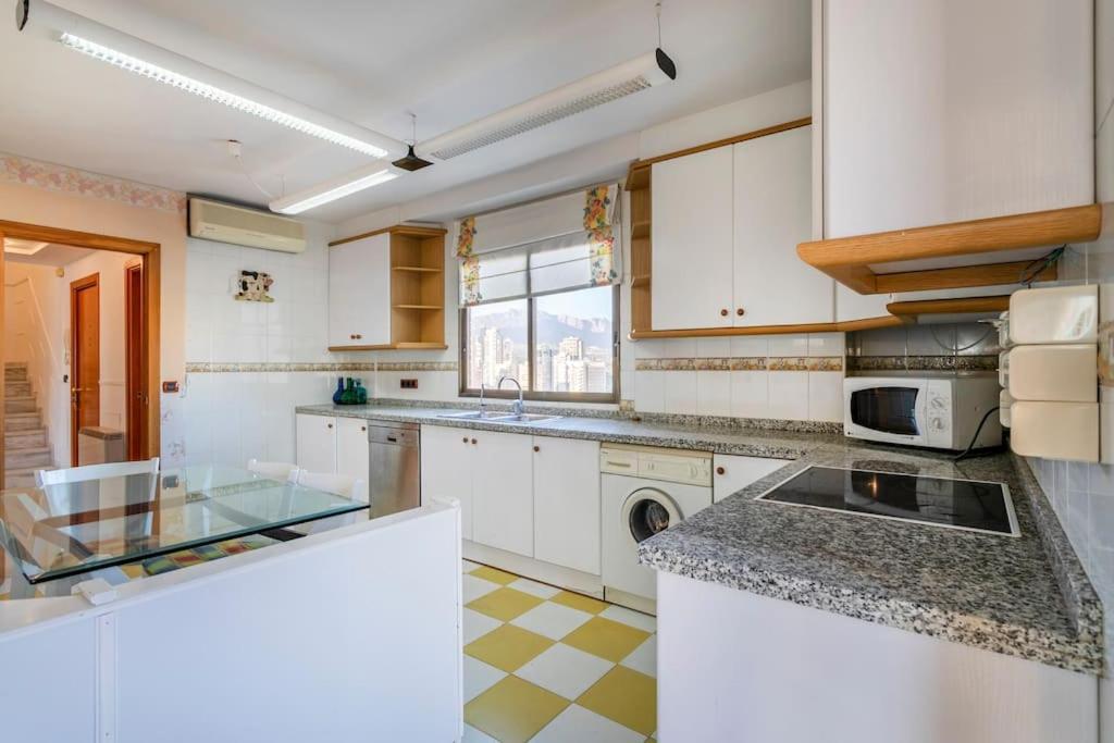 Atico Con Gran Terraza Apartman Benidorm Kültér fotó