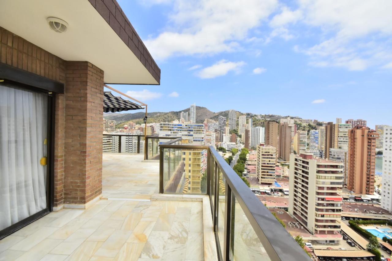 Atico Con Gran Terraza Apartman Benidorm Kültér fotó