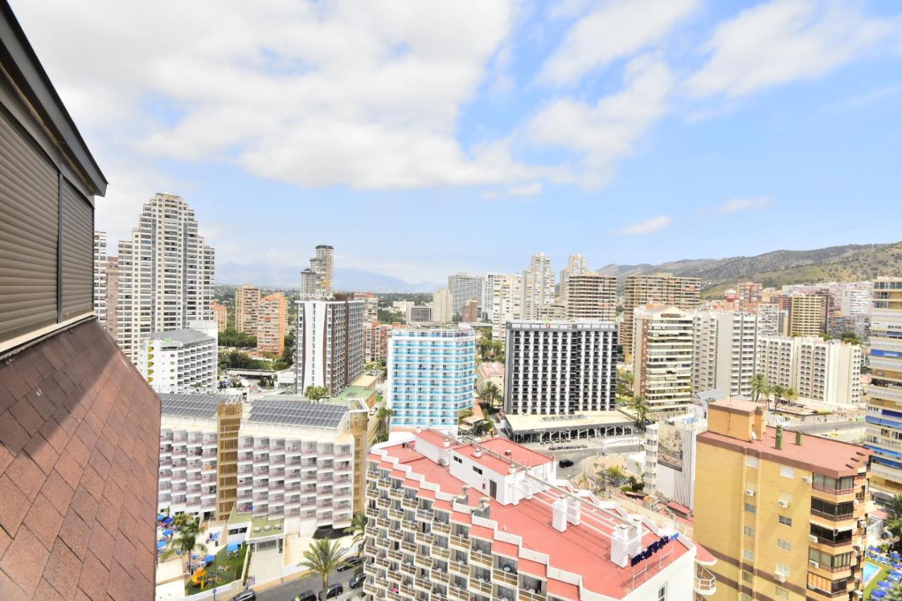 Atico Con Gran Terraza Apartman Benidorm Kültér fotó